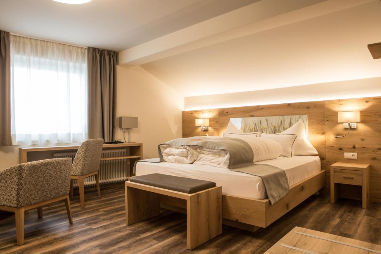 Der Walzl Otel Lans Dış mekan fotoğraf